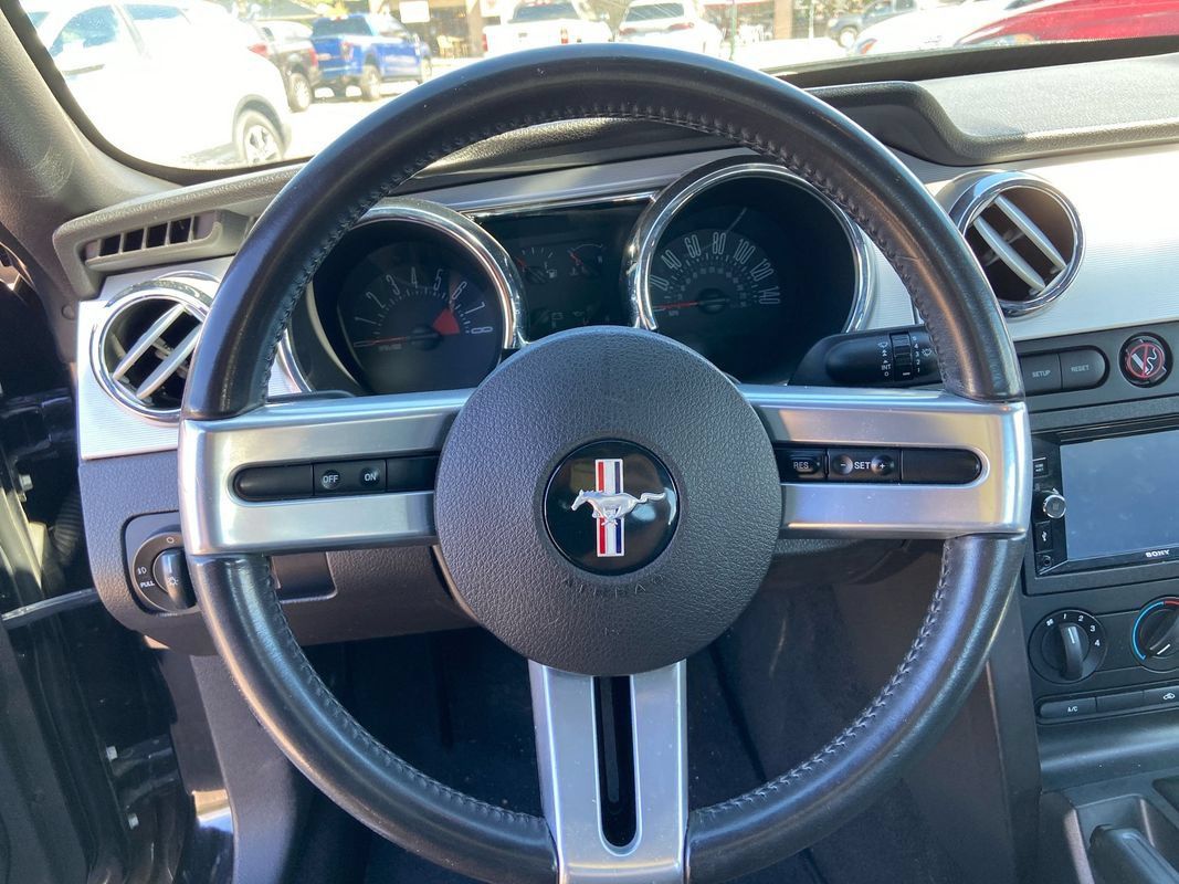 Used 2006 Ford Mustang GT RWD image 15