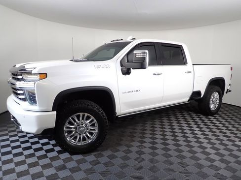 Used 2022 Chevrolet Silverado 3500 High Country w/ Z71 Off-Road Package image 15