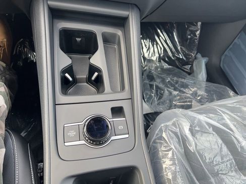New 2026 Volkswagen Tiguan SE AWD/4WD image 22