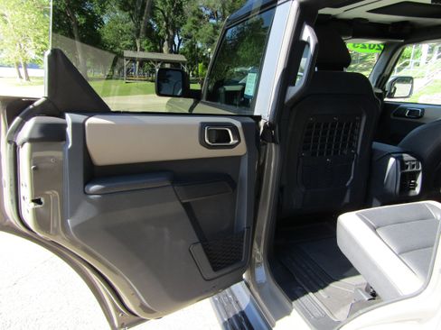Used 2025 Ford Bronco Big Bend AWD/4WD image 14