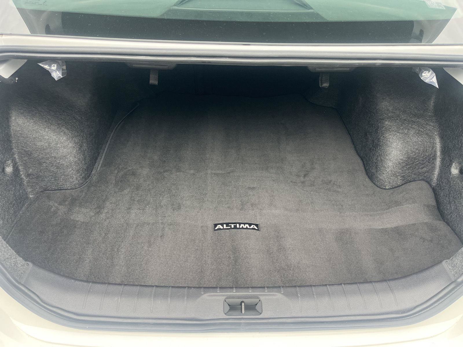 Certified 2025 Nissan Altima 2.5 S FWD image 8