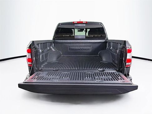 Used 2025 Nissan Frontier PRO-4X AWD/4WD image 23
