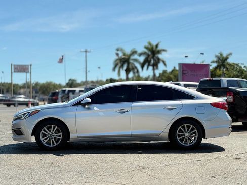 Used 2017 Hyundai Sonata SE image 4