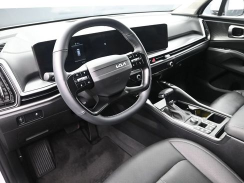 Certified 2026 Kia Sorento S FWD image 12