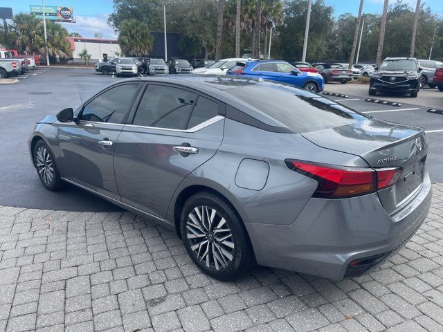Used 2023 Nissan Altima 2.5 SV FWD image 3
