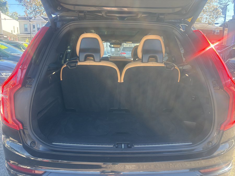 Used 2018 Volvo XC90 T5 Momentum w/ Convenience Package AWD/4WD image 8