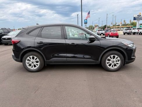 Used 2025 Ford Escape Active AWD/4WD image 6