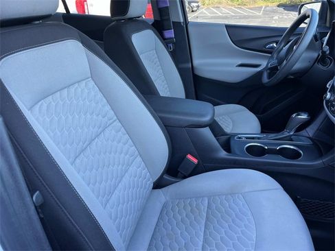 Used 2018 Chevrolet Equinox LS image 24