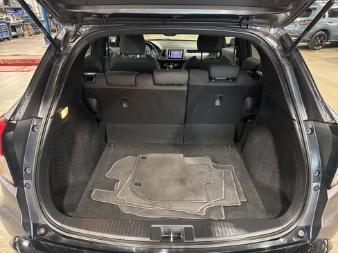 Certified 2022 Honda HR-V Sport image 16