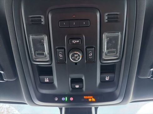 Used 2021 Chevrolet Tahoe RST w/ Luxury Package image 36