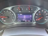 Used 2021 Chevrolet Equinox LT image 2