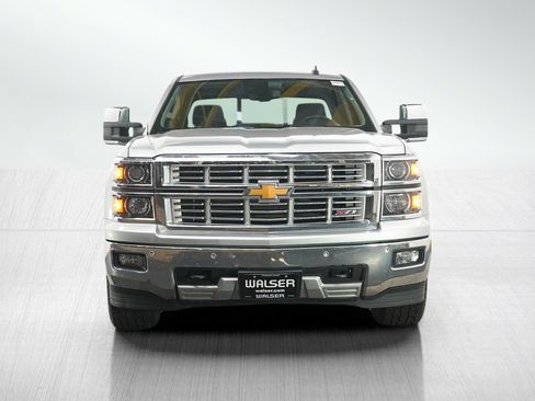 Used 2015 Chevrolet Silverado 1500 LTZ Z71 w/ LTZ Plus Package AWD/4WD image 8