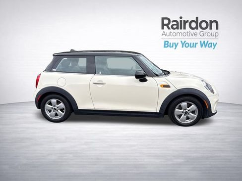 Used 2015 MINI Cooper 2-Door Hardtop FWD image 8