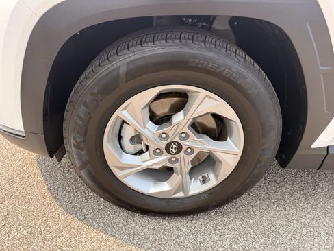 Used 2024 Hyundai Tucson SEL FWD image 16