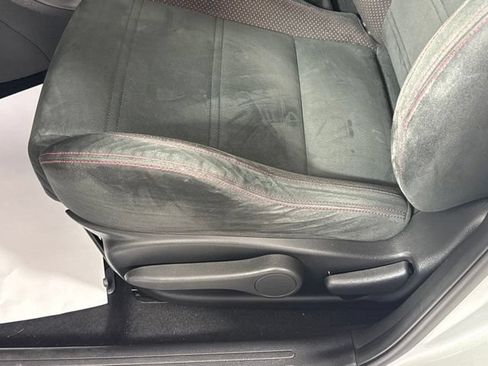 Used 2015 Nissan Juke NISMO AWD/4WD image 14