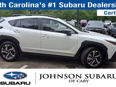 Used 2025 Subaru Crosstrek 2.0i Premium image 11