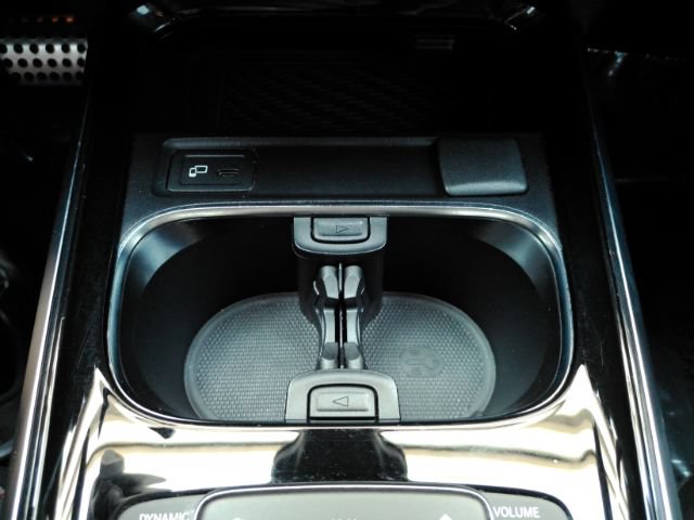 Used 2022 Mercedes-Benz GLB 250 image 45