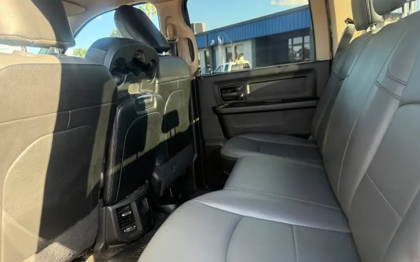 Used 2020 RAM 3500 Tradesman w/ Chrome Appearance Group AWD/4WD image 8