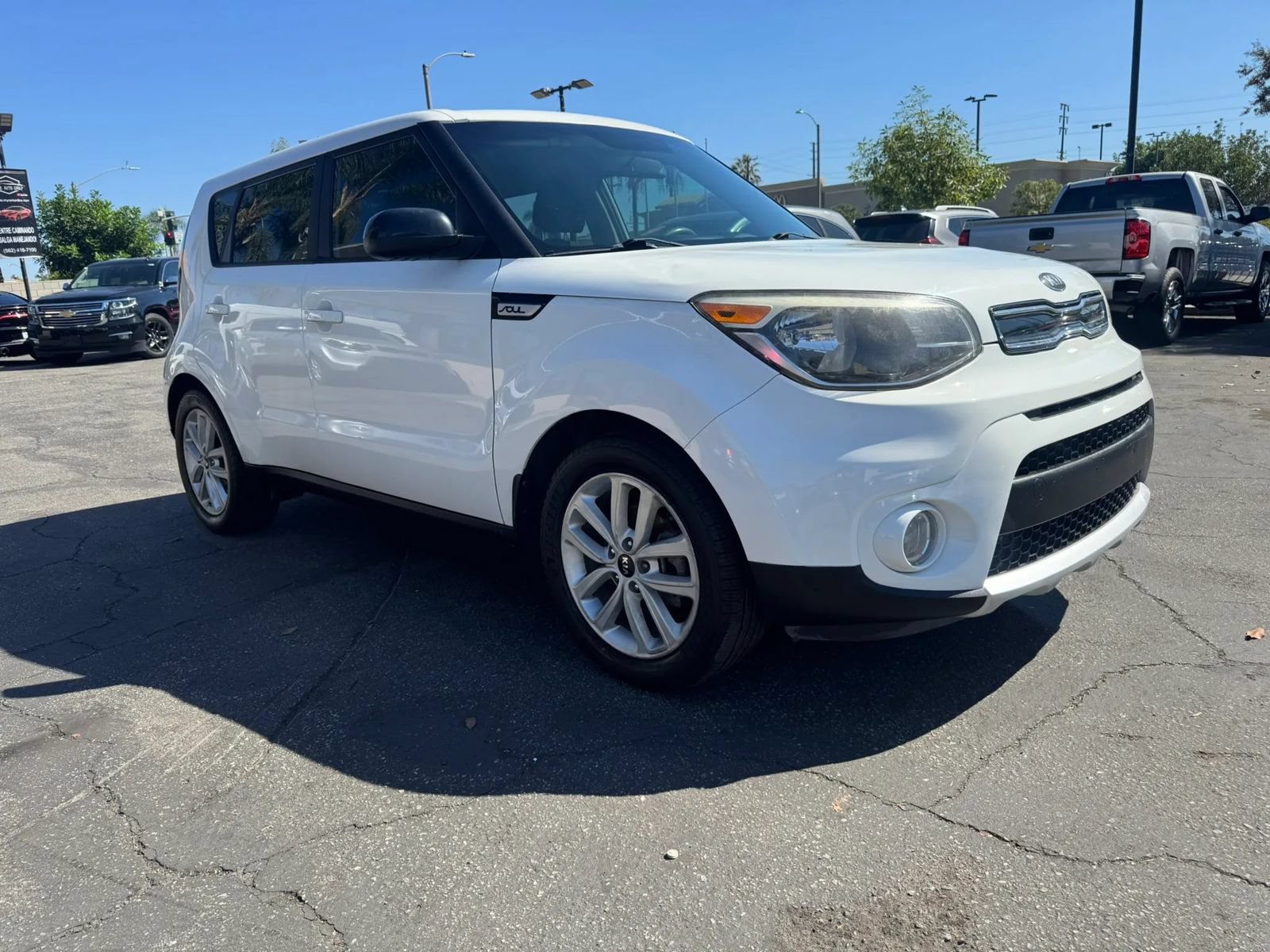 Used 2018 Kia Soul + FWD image 3