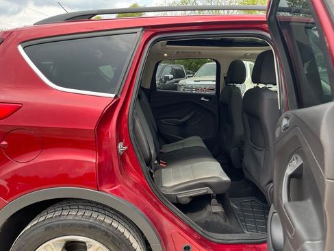 Used 2016 Ford Escape SE w/ Equipment Group 201A AWD/4WD image 31