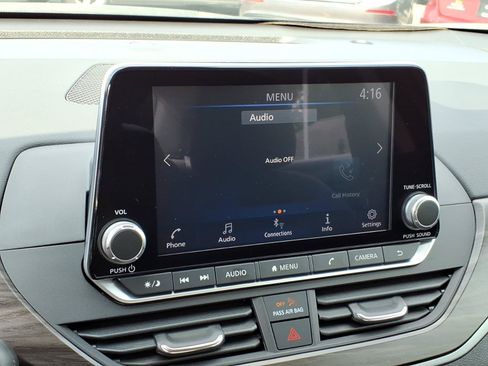 Used 2023 Nissan Altima 2.5 SV AWD/4WD image 15