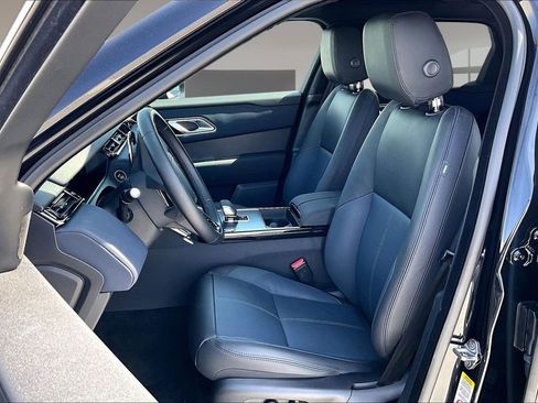 Used 2025 Land Rover Range Rover Velar Dynamic SE image 19