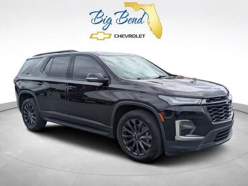 Used 2023 Chevrolet Traverse RS FWD image 1