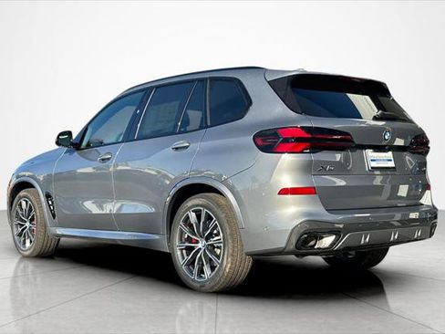 New 2026 BMW X5 xDrive40i w/ M Sport Package image 3