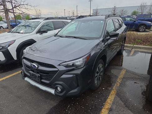 Used 2023 Subaru Outback Limited image 2