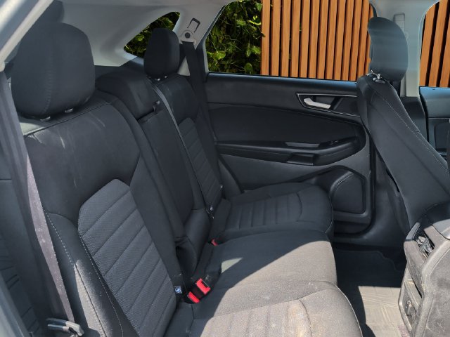Used 2015 Ford Edge SE w/ Cargo Accessory Package FWD image 18