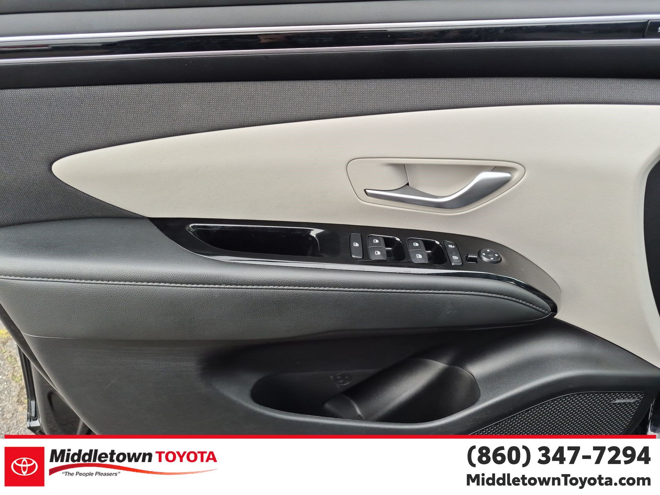 Used 2023 Hyundai Tucson Limited w/ Cargo Package AWD/4WD image 10