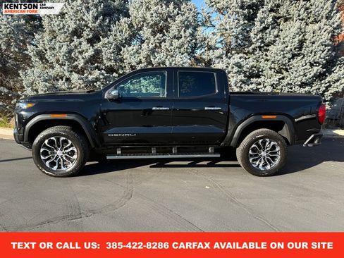 Used 2023 GMC Canyon Denali image 4