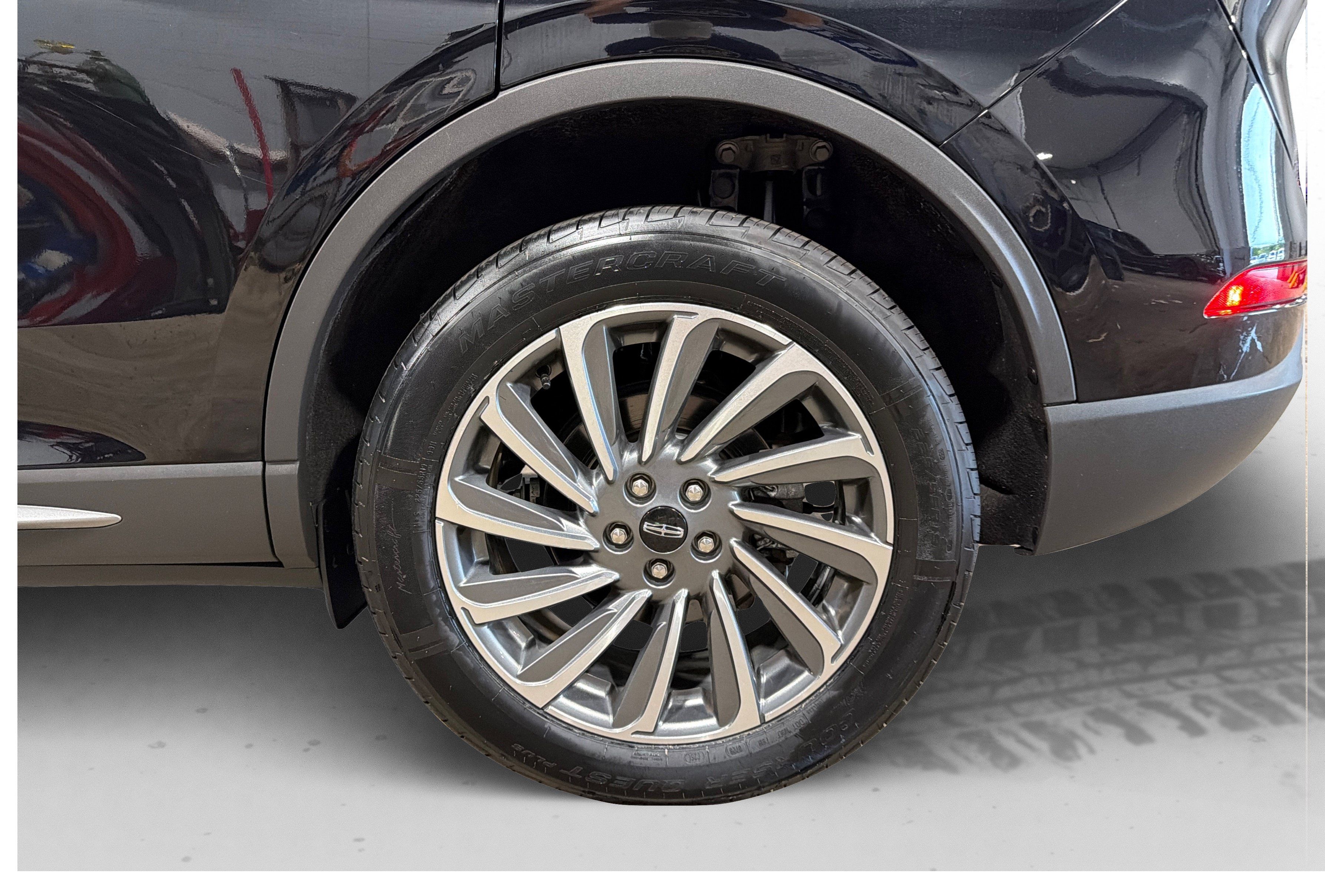 Used 2023 Lincoln Corsair Reserve w/ Equipment Group 201A AWD/4WD image 50
