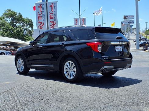 Certified 2024 Ford Explorer Limited w/ Limited Technology Package RWD image 8