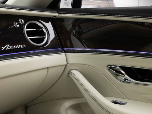 Used 2024 Bentley Flying Spur Azure AWD/4WD image 34