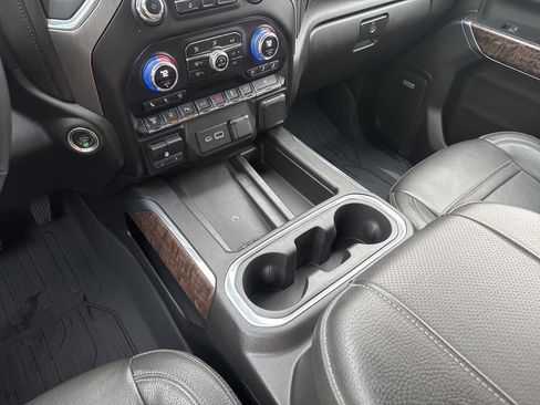 Used 2023 GMC Sierra 3500 Denali image 46