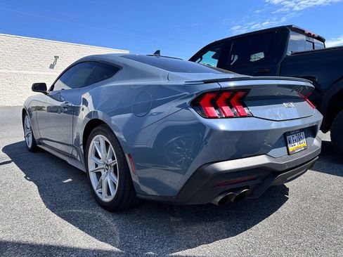 Used 2024 Ford Mustang GT Premium RWD image 3
