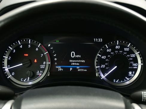 Used 2024 Toyota Highlander LE AWD/4WD image 23