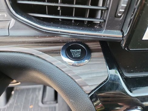 Used 2022 Ford Explorer Limited w/ Equipment Group 301A image 26