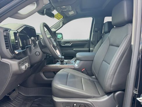 New 2026 GMC Sierra 1500 SLT w/ SLT Premium Plus Package AWD/4WD image 12