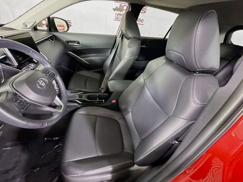 Certified 2023 Toyota Corolla Cross XLE w/ Convenience Package AWD/4WD image 27