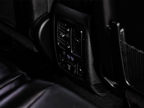 Used 2023 Dodge Durango R/T image 38