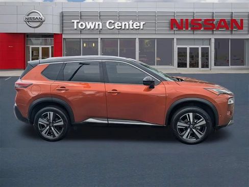 Used 2021 Nissan Rogue Platinum FWD image 8