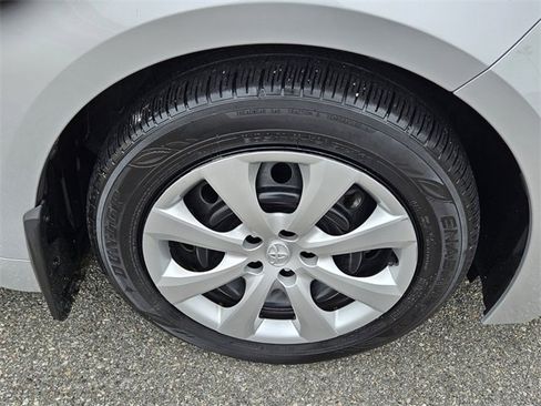 Used 2024 Toyota Corolla LE image 15