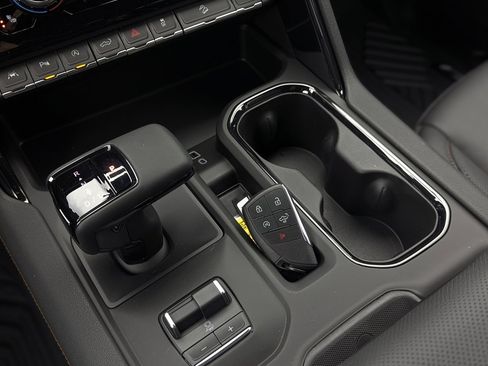 New 2026 GMC Sierra 1500 AT4 w/ AT4 Premium Package image 27