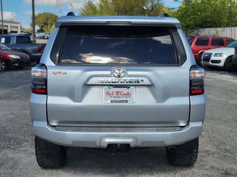 Used 2019 Toyota 4Runner SR5 Premium image 5