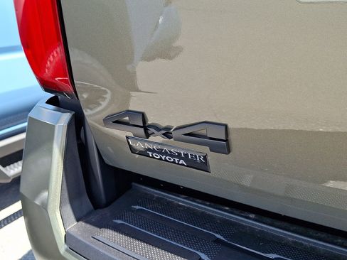 New 2026 Toyota Tacoma TRD Off-Road AWD/4WD image 7