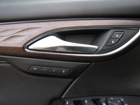 Used 2023 Buick Envision Avenir AWD/4WD image 15