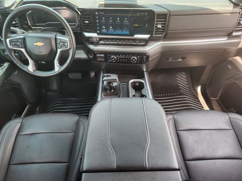 Used 2023 Chevrolet Silverado 1500 LTZ w/ LTZ Convenience Package II AWD/4WD image 25