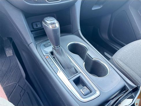 Used 2018 Chevrolet Equinox LT AWD/4WD image 15